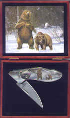 Bear Knife Collector Set in Wood Box